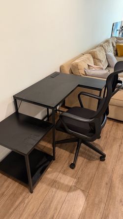 Office chair and working desk