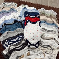 Baby clothes 0–3 months