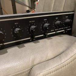 Vintage University Sound Amp