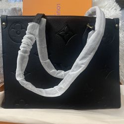 Set Disponible $125.00