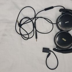 AKG Wireless Bluetooth Headphones 