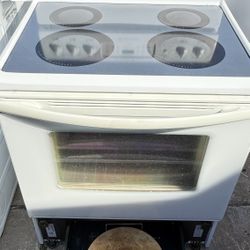 Frigidaire Glass Top Range 