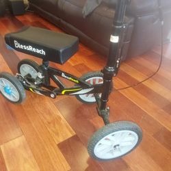 PREMIUM KNEE SCOOTER by BLESSREACH