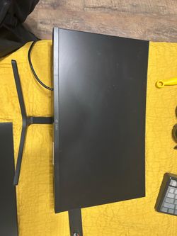 Curved monitor 1080p