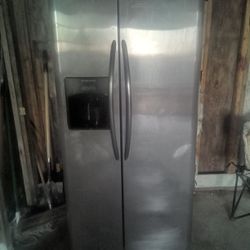 Frigidaire Refrigerator And Freezer 