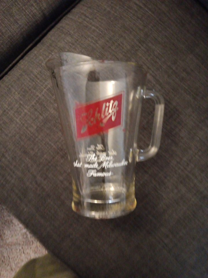 Vtg original Beer Shlitz Pithcher RX Cond.