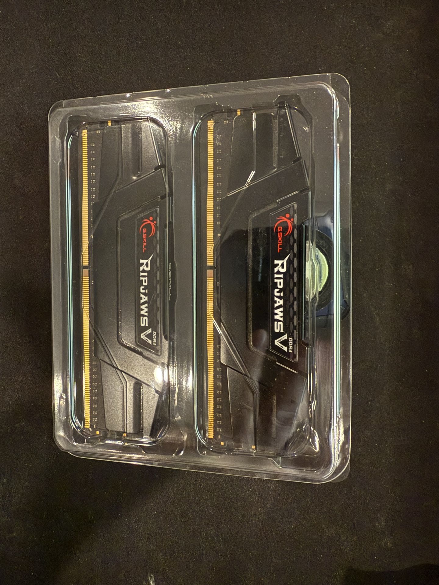 Gskill Ripjaws DDR4-3600  Ram 16gb  (8gb X 2) Memory