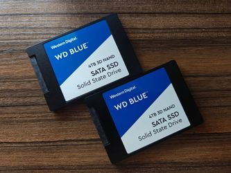 Western Digital BLUE 4TB SATA SSD 3D NAND SOLID STATE DRIVE