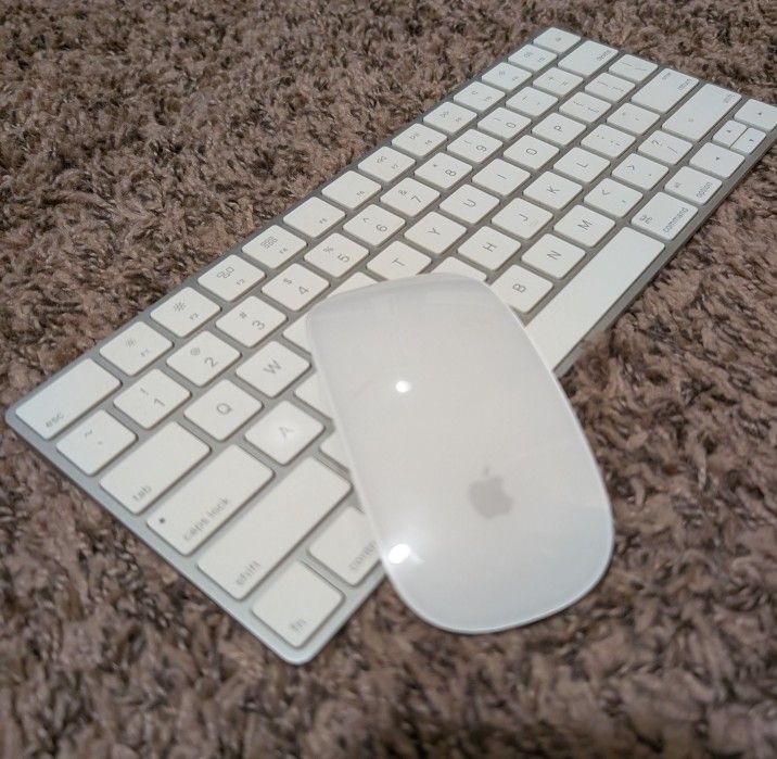 Apple Mouse And Keyboard 