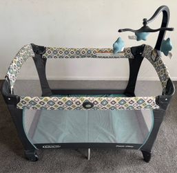 Graco Pack 'n Play Playard with Mobile