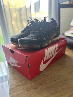 VaporMax Plus ‘Black Gold’