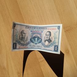 Colombian Un Peso Oro Bill