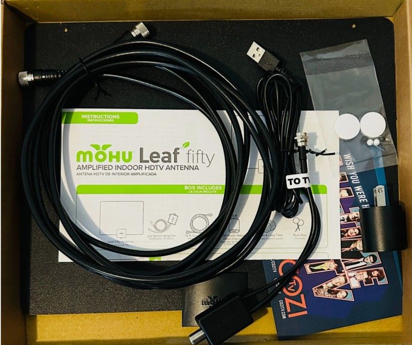 INDOOR AMPLIFIED HDTV ANTENNA