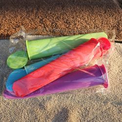 Silicone Tooth Brush Holders X4 W Cleaning Brush