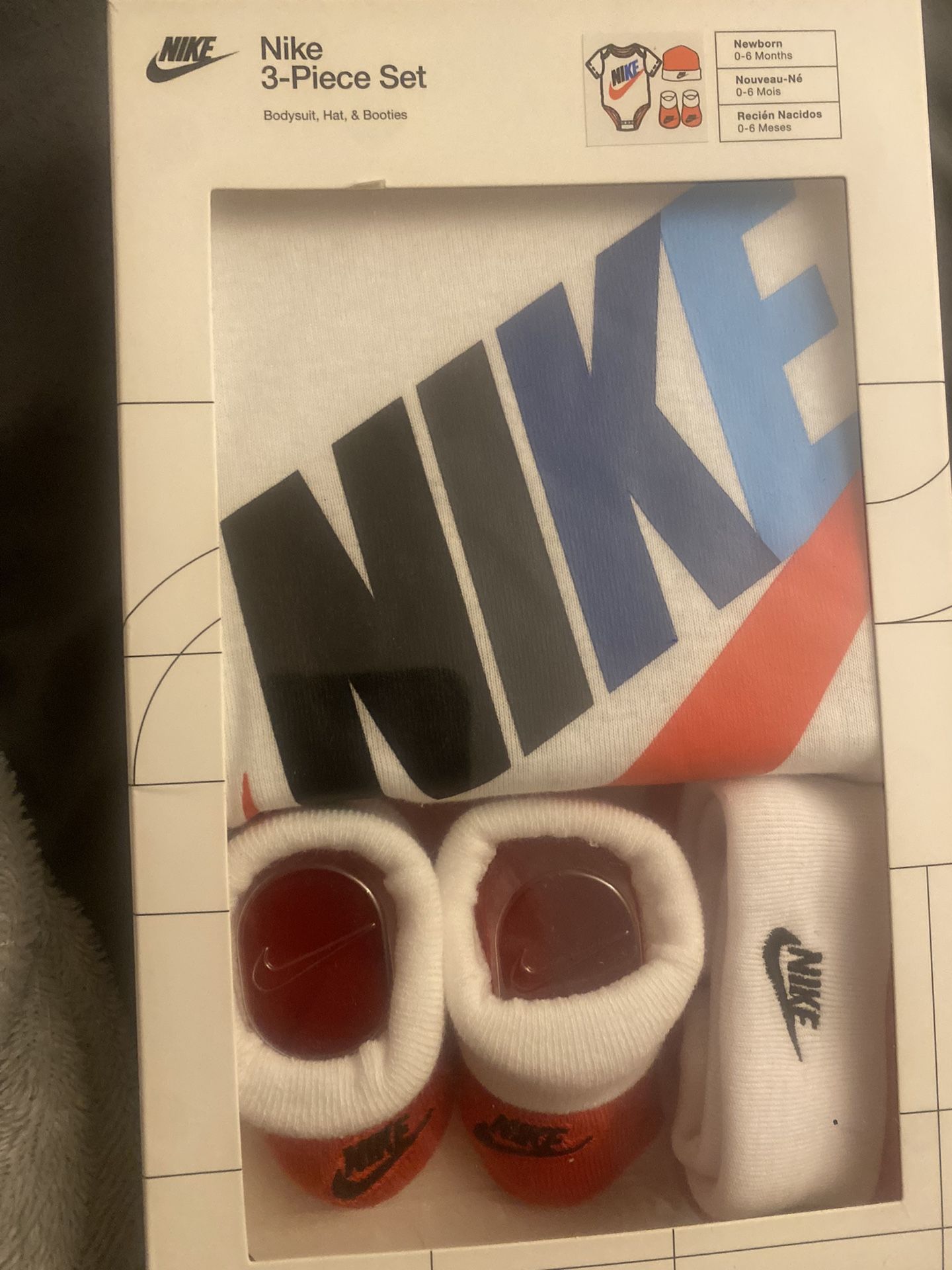 Nike New Born