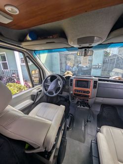 Sprinter RV Road trek RS
