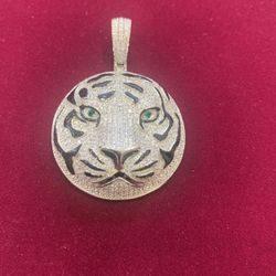 925 Sterling Silver Tiger Head With CZs