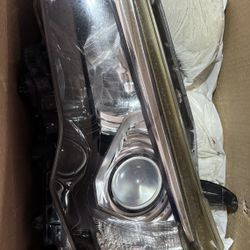 14-20 Toyota Forerunner headlights