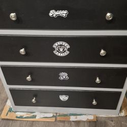 Raiders Dresser