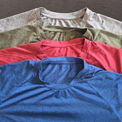 Activewear gym shirts tshirts