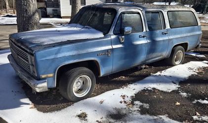 1984 suburban 1500