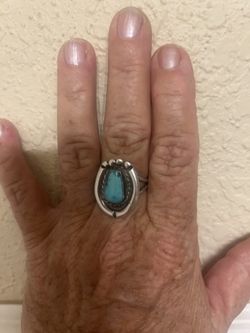 Vintage Native American, Turquoise, And Sterling Silver Ring Size 7 1/2