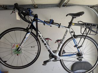 Focus Izalco Full Carbon Road Bike With SRAM Shifters