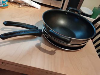 3 Unused Nonstick Pans + Seasoning Ladle  Thumbnail