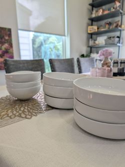 Crate & Barrel 12-piece bowl set