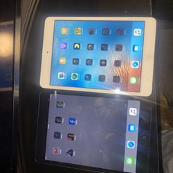Mini iPad Lot 2