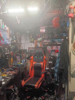 Mechanics chair