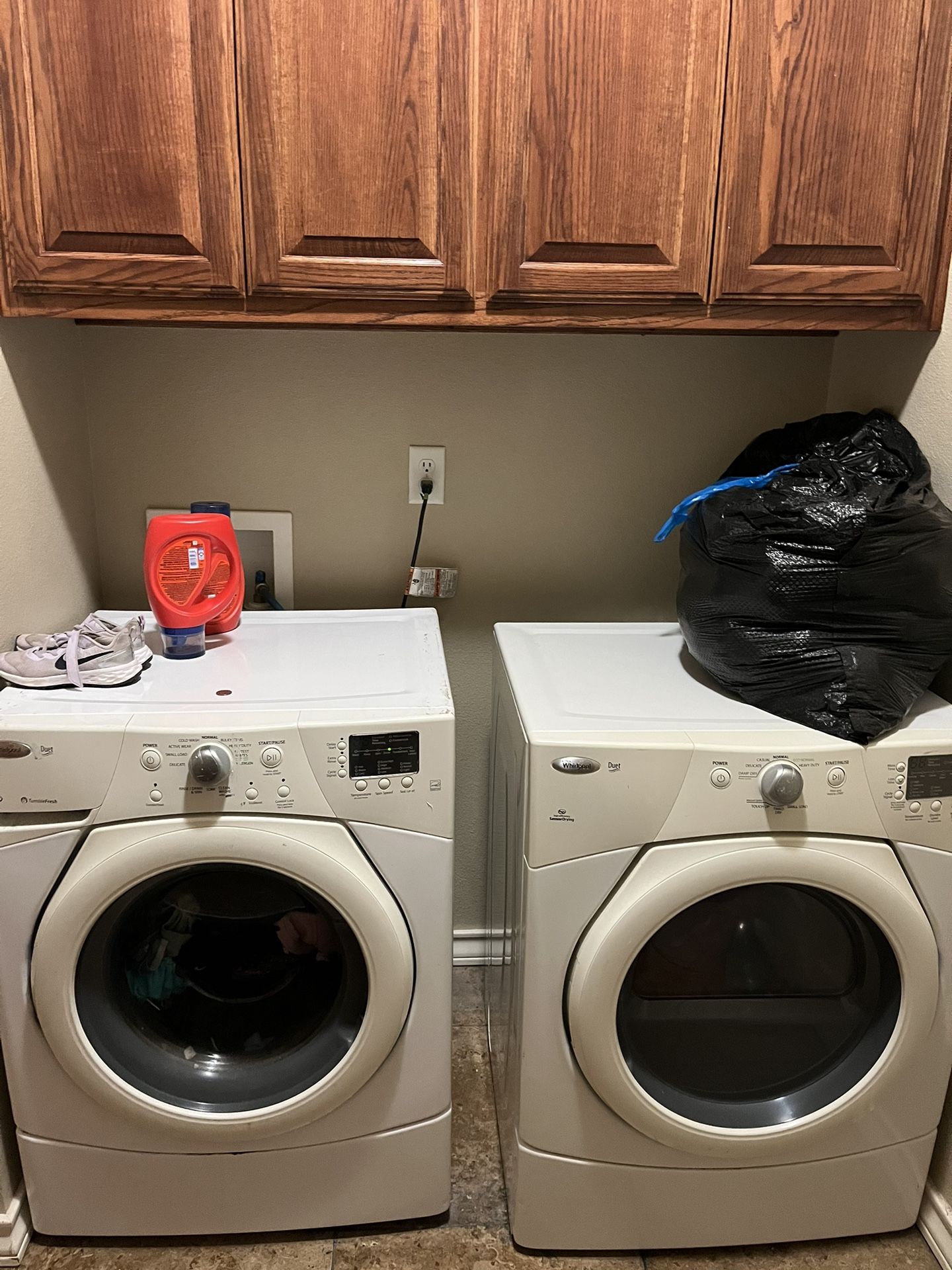 Washer & Dryer Set (stackable)