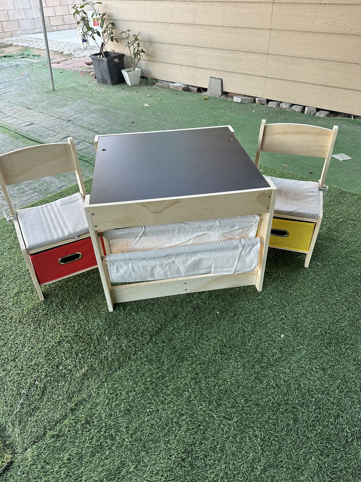 Kids Table And 3 Chair New $$75