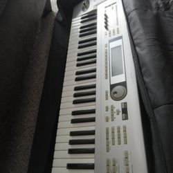 Banshee Amplifier Talkbox, 2 Shure microphones, Roland Vocal Processor With Mic and headset; 1 Pr0Fx8v2 8 Channel Profesional Effects Mixer And 2 KORG