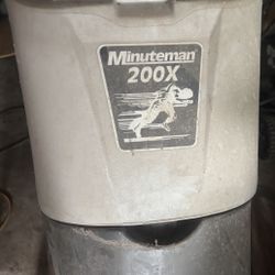 Floor Scrubber Minuteman