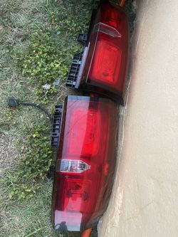 Chevy Tahoo & Suburban Back Lightning