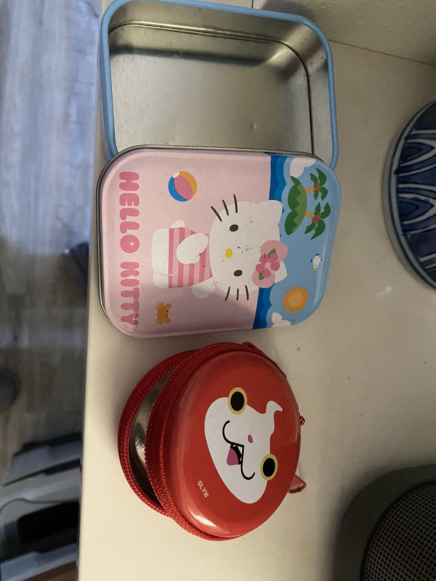 Hello kitty container 