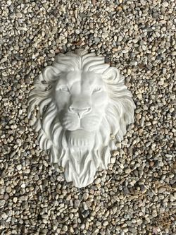 Concrete lion Heads