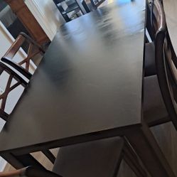 dinning Table And 6 chairs