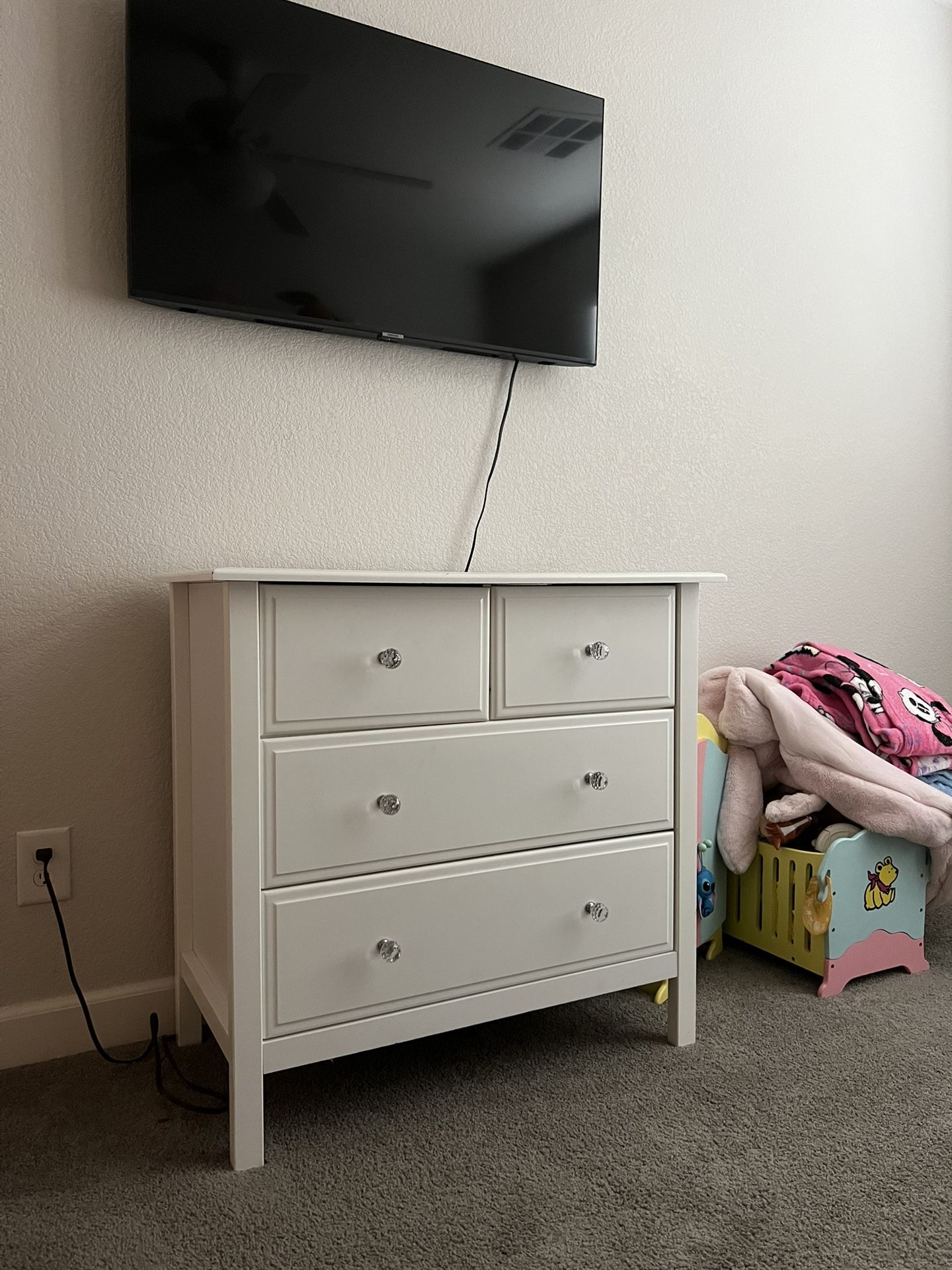 Kid Dresser