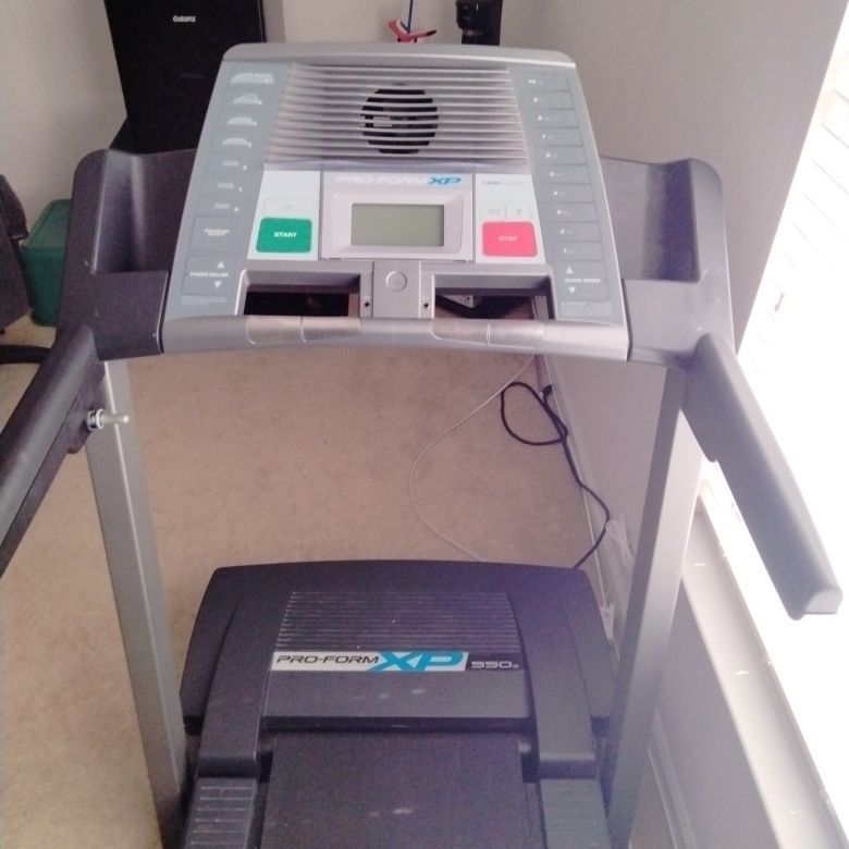 Pro Form XP 550 Treadmill for Sale in Jonesboro GA OfferUp