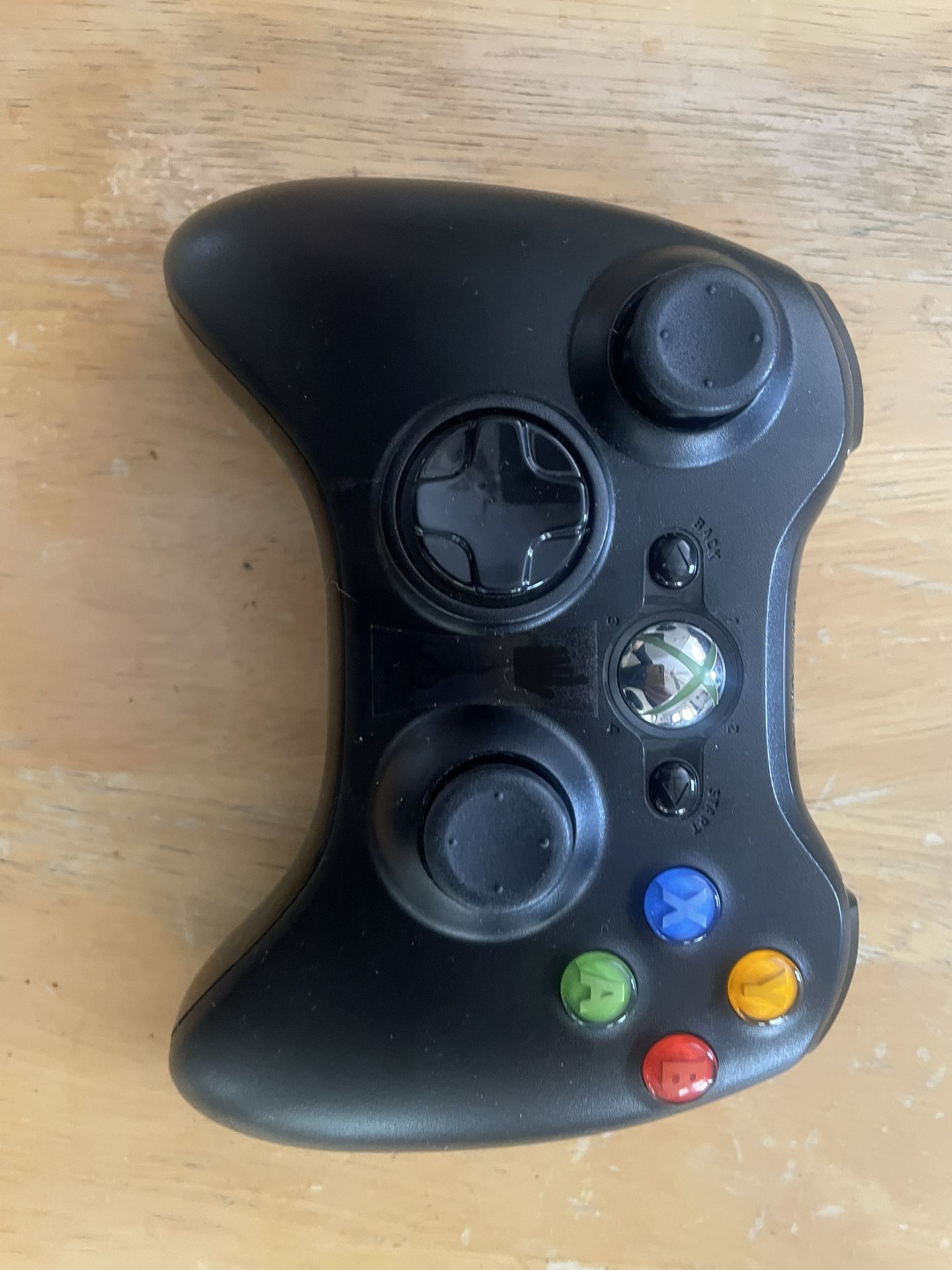 Xbox 360 1 Controllers Choose Black no button stick. Looks brand new!