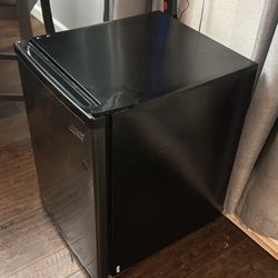 Arctic King Mini Fridge