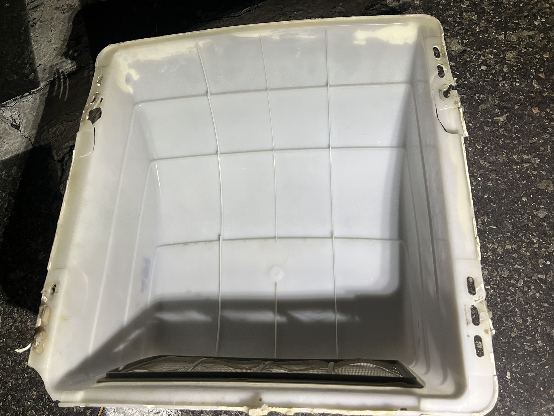 Rv Rooftop Window Cover With Air Vent