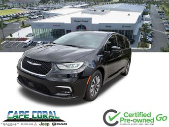2022 Chrysler Pacifica Hybrid