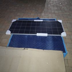 200W Renogy Solar Panel