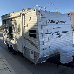 2005 Key performance  Tail-gator