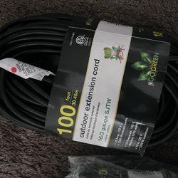 Outdoor Extension Cord  100 Foot 