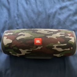 JBL Charge 4 