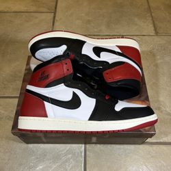 Jordan 1 High Black Toe 
